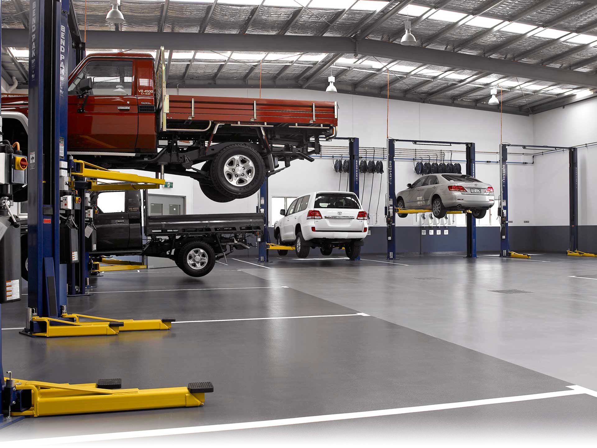Get the best 4 post car lifts available for purchase in ...