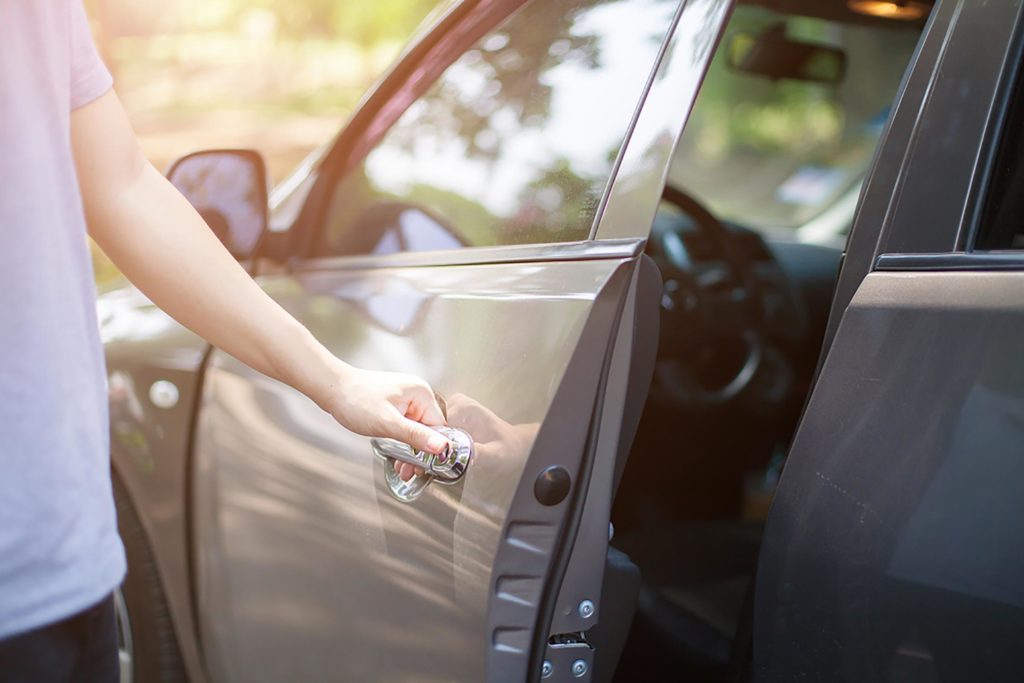 Heres How to Unlock a Car Door Without Your Keys