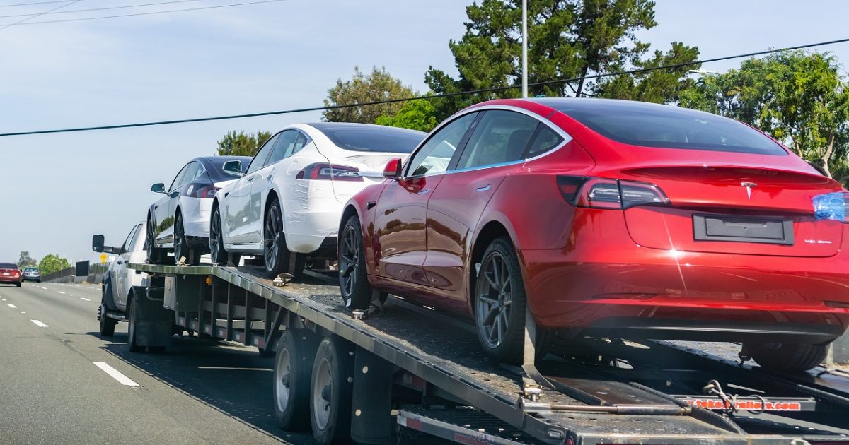 How Much Does It Cost to Ship a Car?