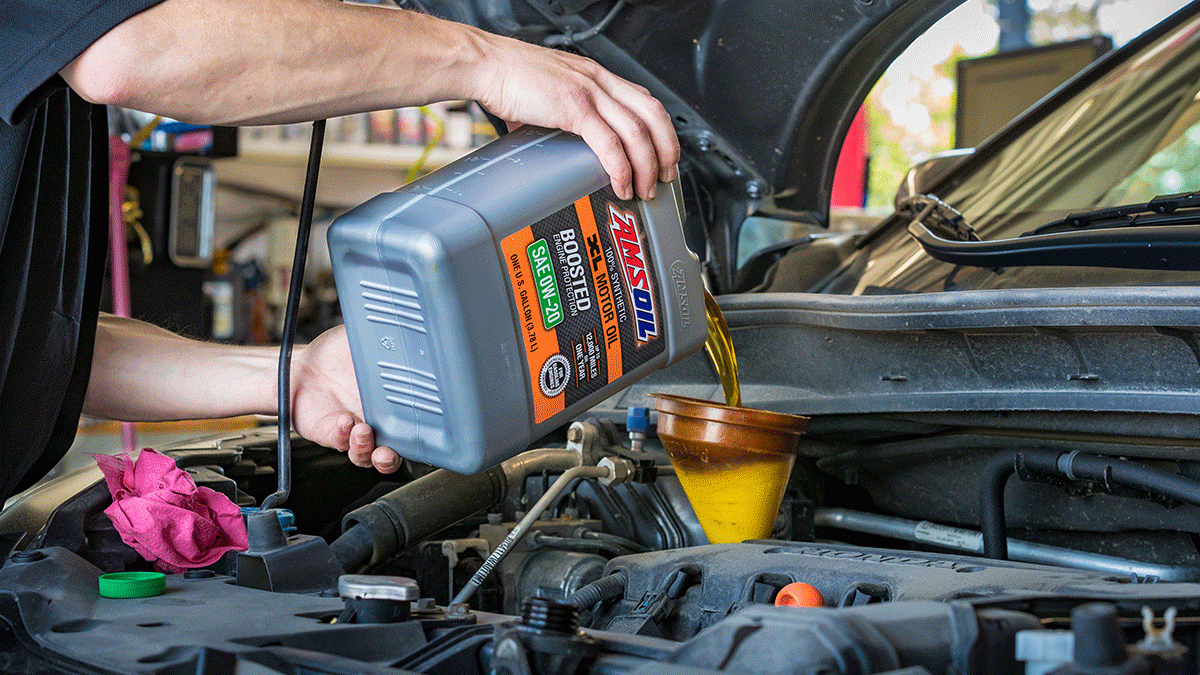 How Much Oil Does My Car Need? â AMSOIL Blog