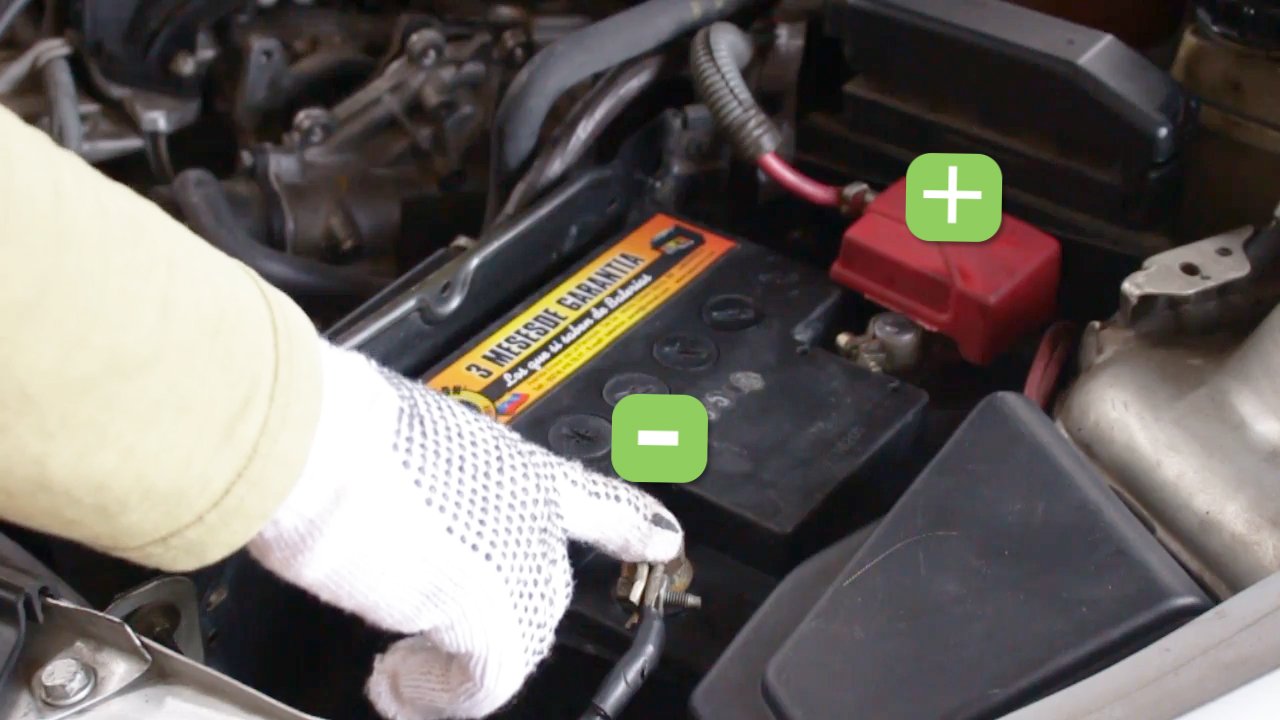 How to Disconnect a Car Battery: 5 Steps (with Pictures ...