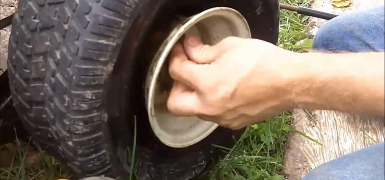How to Inflate a Car Tire Without a Pump (It is Possible ...