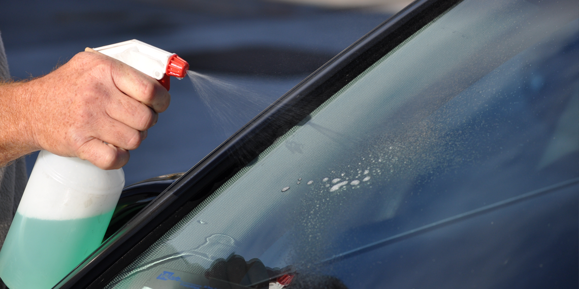 How To Remove Hard Water Spots From Your Auto Glass