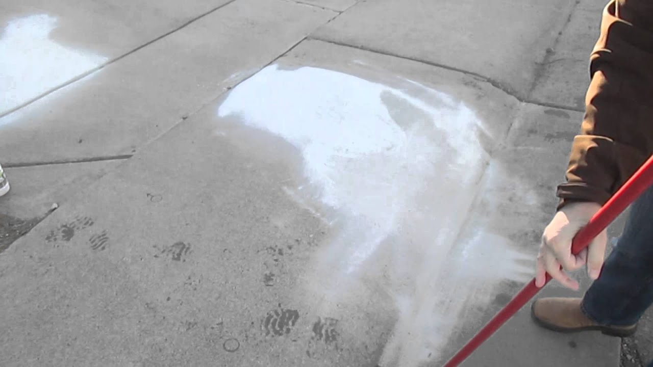 This Oil Stain Remover concrete cleaner