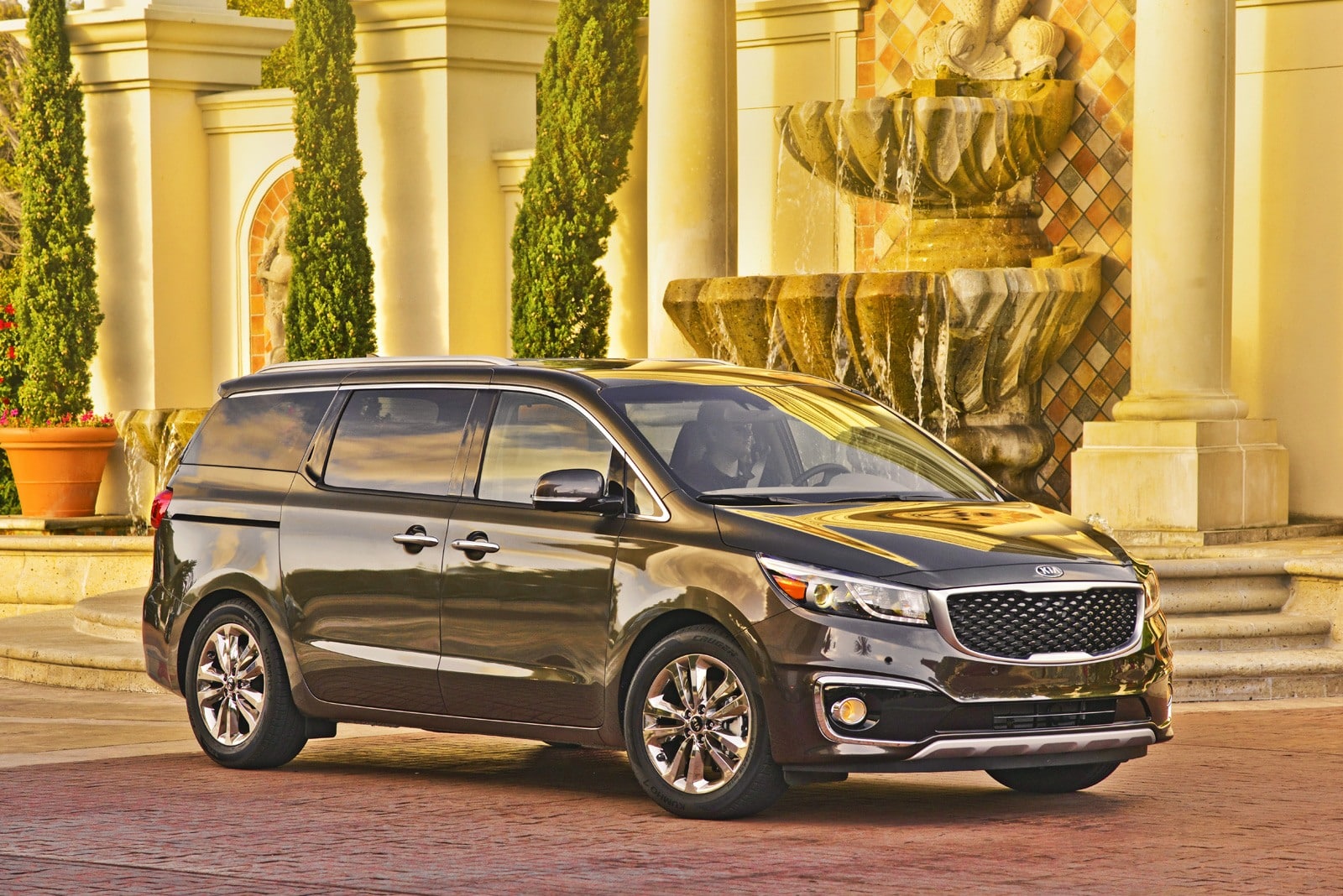 Top 10 Best Family Cars for Under $30,000 » AutoGuide.com News