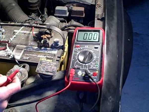 What Can Drain A Battery On Car