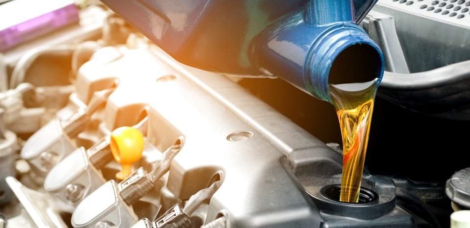 What is 5w30 motor oil and should I use it for my car?