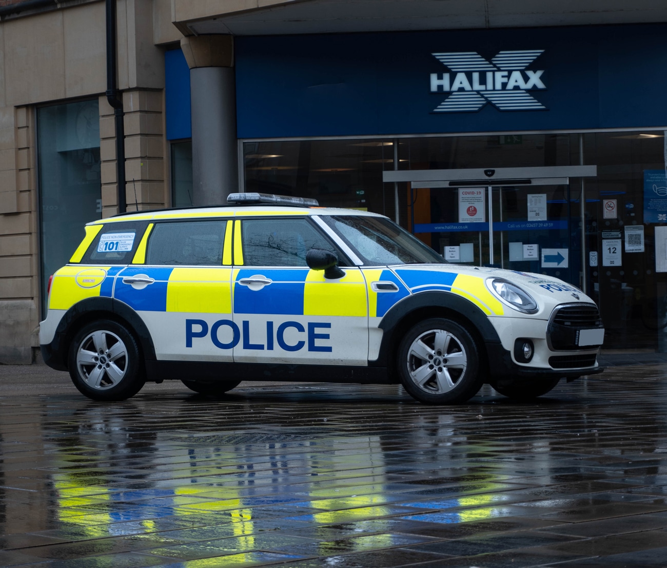 What is a police car auction?