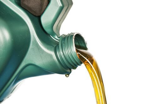 What Kind of Oil Should I Use in My Car?
