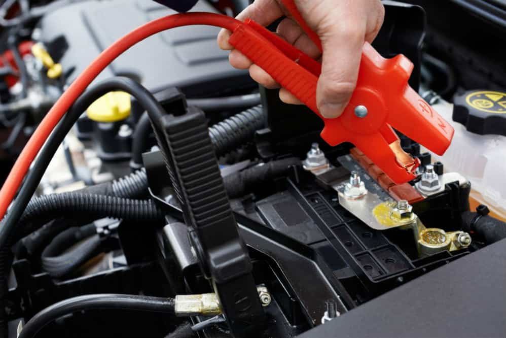 What to do When Your Car Battery Dies: The Right and Safe Technique ...
